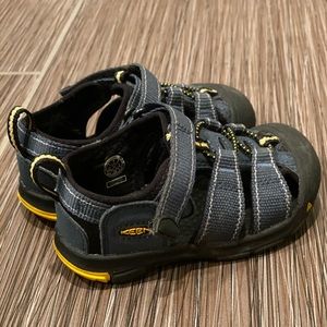 Baby Boy Keens - Size 7